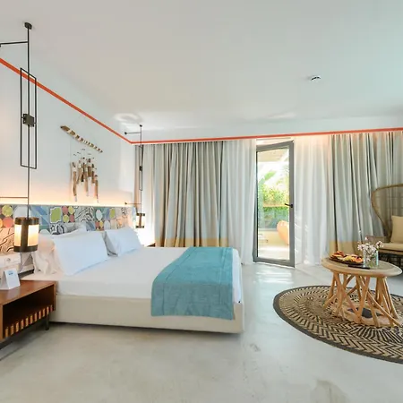 Folie Marine Hotel & Beach Club-2